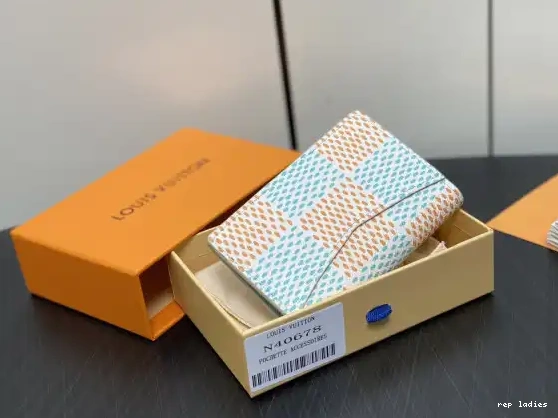 Cheap Pocket LOUIS VUITTON Organizer-7.5*11.1*1 cm 0704